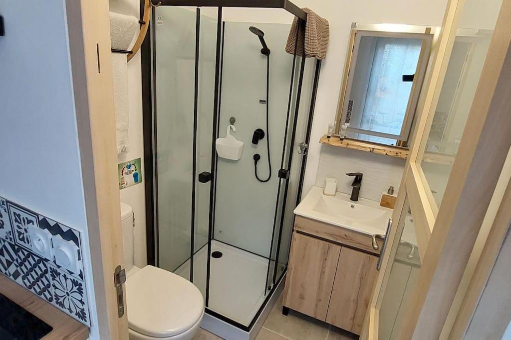 Gite De L'Olivier, Classe, Climatise, Jardin Avec Parking Gratuit Devant Le Logement Et A 5 Minutes Du Centre-Ville A Pied LʼIsle-sur-la-Sorgue 외부 사진