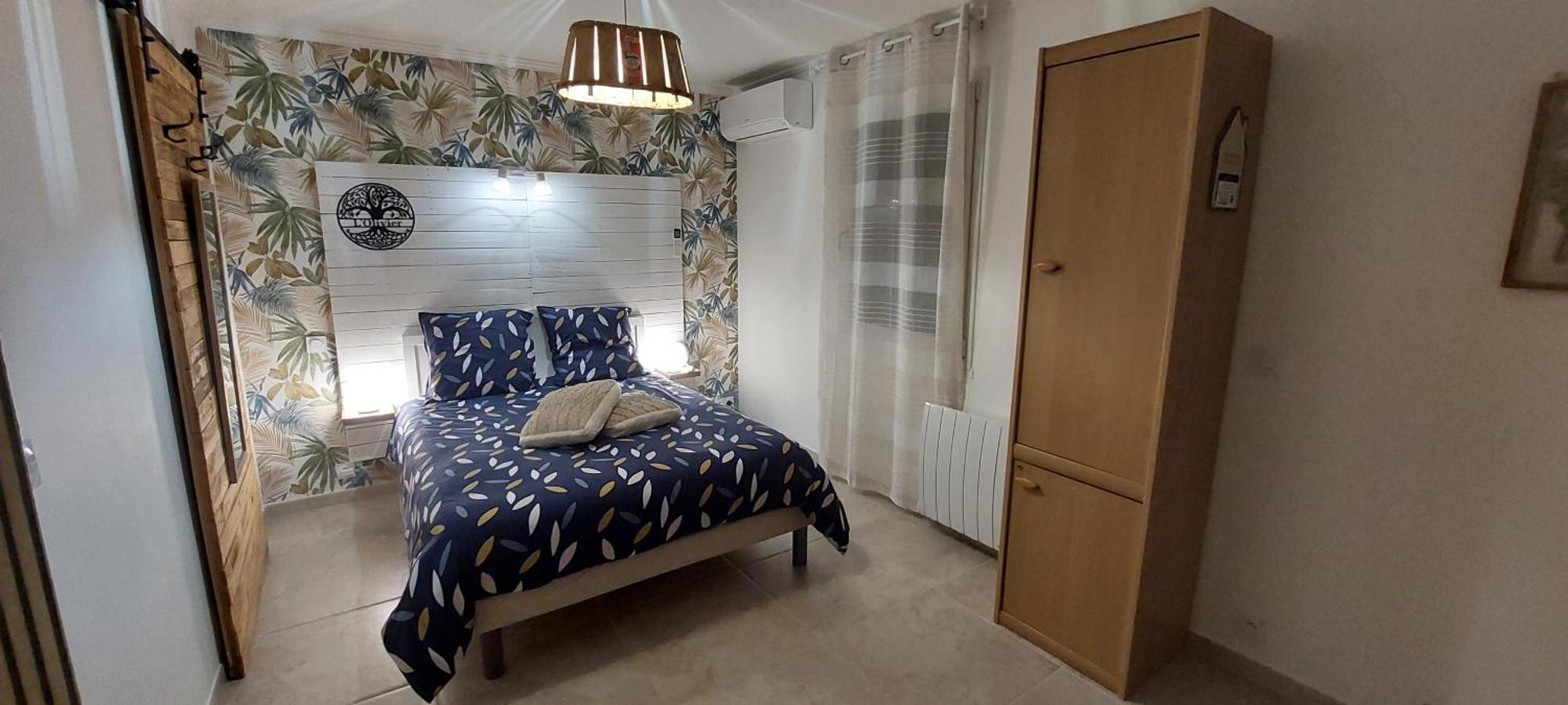 Gite De L'Olivier, Classe, Climatise, Jardin Avec Parking Gratuit Devant Le Logement Et A 5 Minutes Du Centre-Ville A Pied LʼIsle-sur-la-Sorgue 외부 사진